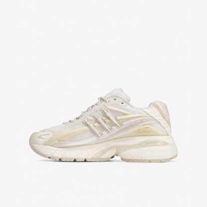 Adistar Jellyfish Pharrell Williams White